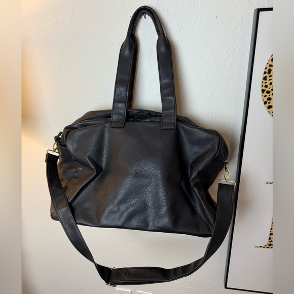 Black Vegan Leather Tote Bag - Picture 5 of 5